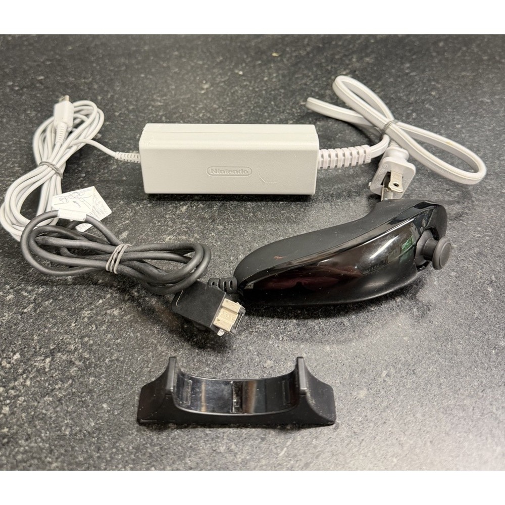 Official Nintendo Wii U GamePad AC Adapter Power Cord WUP-011 Nunchuk Stand Lot